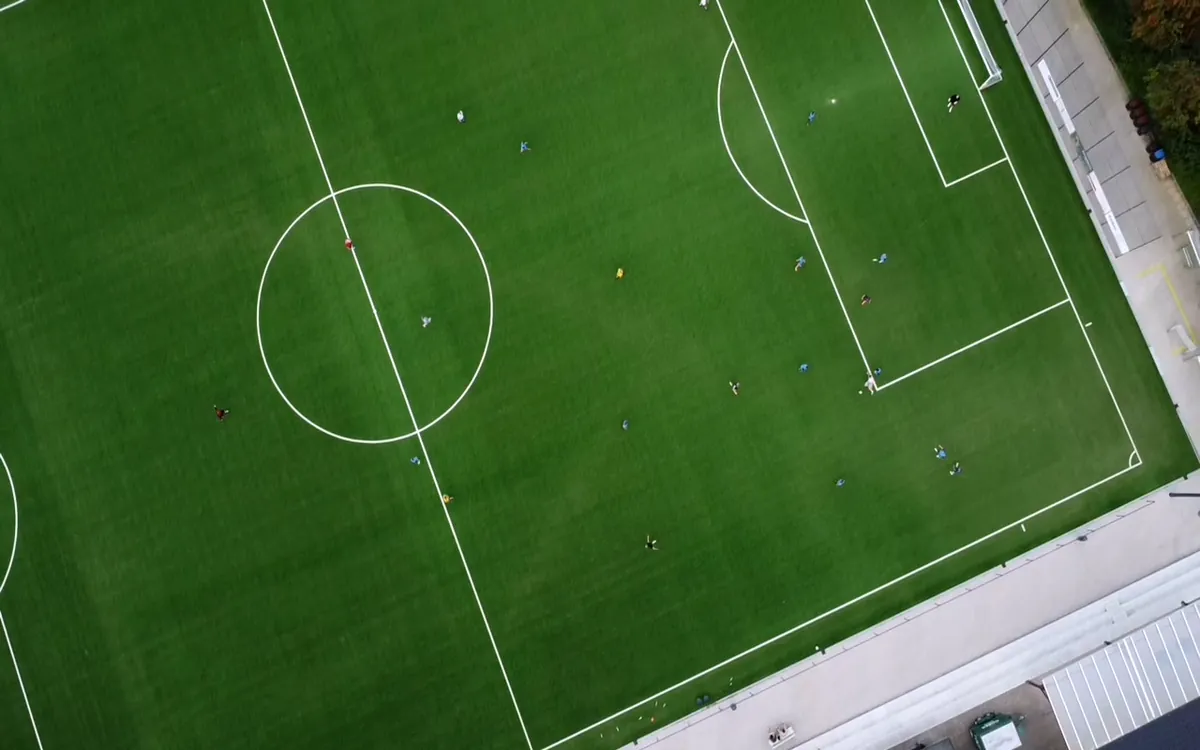 Sportpark Epprath aus der Luft – der Platz des SV Kaster 1993.